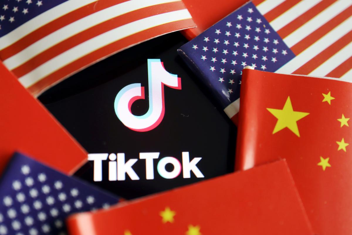 С воскресенья TikTok полностью прекратит работать в США, – Reuters